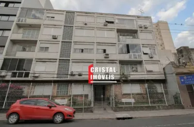 Apartamento térreo 3 dormitórios com pátio a venda no bairro bom fim (edifício quarai) - av22699