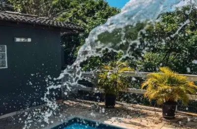 Casa com 3 quartos à venda em itaipu, niterói  por r$ 1.280.000