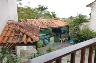 Casa com 5 quartos à venda em camboinhas, niterói , 410 m2 por r$ 2.800.000