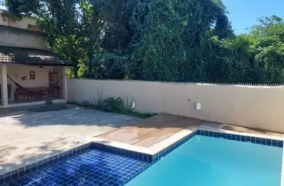 Casa com 3 quartos à venda no maravista, niterói  por r$ 760.000