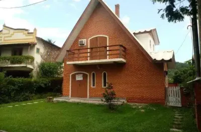Casa com 4 quartos à venda em pendotiba, niterói , 250 m2 por r$ 700.000