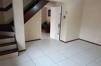 Casa com 2 quartos à venda na serra grande, niterói , 120 m2 por r$ 430.000