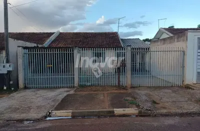 Casa com 2 quartos à venda na Rua Heriberto Beutler de Cecco, 2248, Jardim Coopagro, Toledo