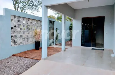 Casa com 2 quartos à venda na Rua Armando Luís Arrosi, Centro, Toledo