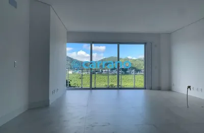 Espetacular cobertura de suites à venda em Florianópolis-SC, no bairro João Paulo: 133,30m² privativos, 2 salas, 4 banheiros e 2 vagas e Hobby box.