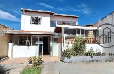 Casa com 3 quartos à venda na Rua Imperatriz Leopoldina, 645, Vila Jardini, Sorocaba por R$ 675.000