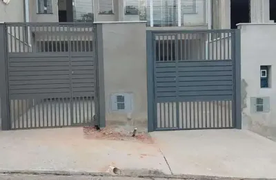 Casa com 2 quartos à venda na Rua Antônio Pedro da Luz, 231, Jardim Piazza di Roma, Sorocaba por R$ 380.000