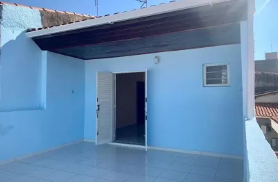 Casa com 3 quartos à venda na Rua Cervantes, 645, Vila Assis, Sorocaba por R$ 530.000
