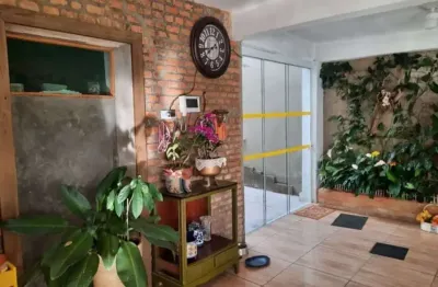 Casa com 4 quartos à venda na Rua Escolástica Rosa de Almeida, 455, Vila Carvalho, Sorocaba por R$ 800.000