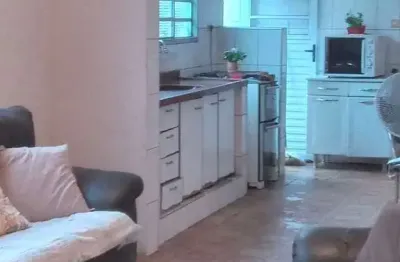 Casa com 2 quartos à venda na Rua Comendador Oetterer, 711, Vila Carvalho, Sorocaba por R$ 270.000