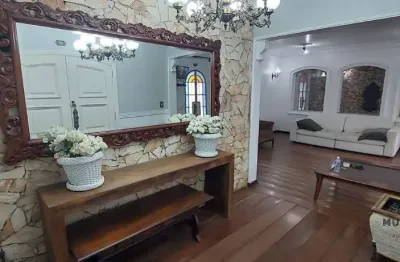 Casa com 3 quartos para alugar na Avenida Pereira da Silva, 1406, Jardim Santa Rosália, Sorocaba por R$ 8.500