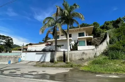 Casa com 4 quartos à venda na rua engenho do mato, itaipu, niterói, 450 m2 por r$ 2.900.000