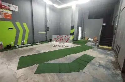 Loja comercial no Centro de São Vicente-SP: 155m², 4 banheiros - Venda ou Locação!