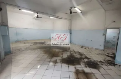 Salão de locação em santos-sp, bairro macuco: 1 sala, 2 banheiros disponíveis!