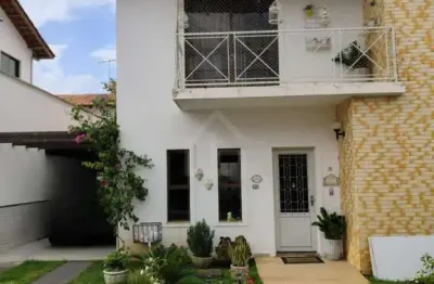 Sobrado com 3 quartos, sendo 1 suíte no condomínio residencial santa rosa, santa rosa, cuiabá - mt.