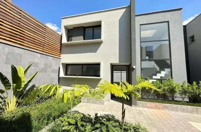 Casa em condomínio para venda com 4 quartos, sendo 4 suítes, 401.12m²