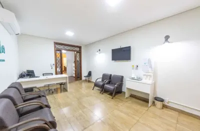 Sobrado para venda em sorocabano com 4 quartos, sendo 4 suítes, 411m²