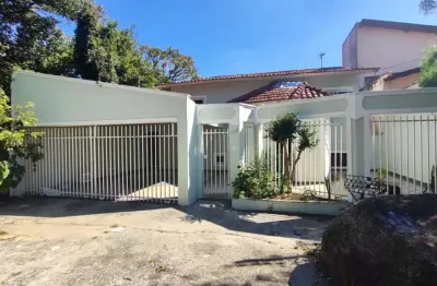 Casa tipo para venda em centro com 3 quartos, sendo 1 suíte, 339m²