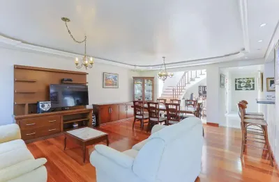 Casa tipo para venda em trindade com 4 quartos, sendo 2 suítes, 295m²