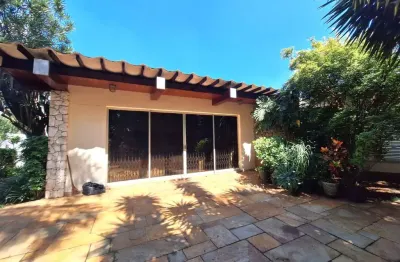 Casa tipo para venda em bosque da saúde com 4 quartos, sendo 2 suítes, 279m²