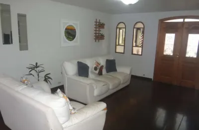 Casa tipo para venda e locação em jardim rizzo com 4 quartos, sendo 1 suíte, 128m²