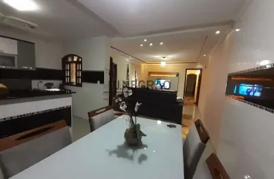 Casa com 3 quartos à venda na Rua Angélica Kauffmann, Saúde, São Paulo