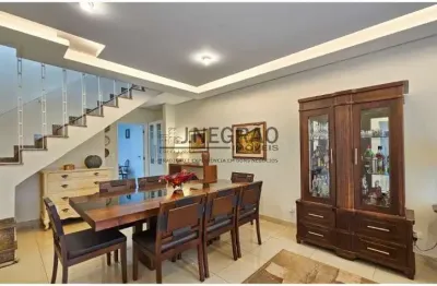 Imóvel de luxo na vila gumercindo: casa com 3 quartos, 1 suíte, 2 salas e 4 vagas de garagem em são paulo-sp