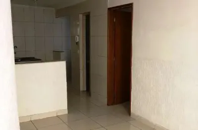 Aluguel de casa compacta no jardim maria estela, são paulo-sp: 1 quarto, 1 sala, 1 banheiro, 40m².