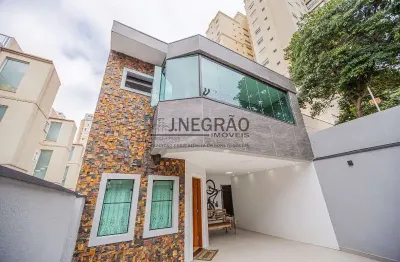 Imperdível Casa à Venda em São Paulo-SP, Chácara Inglesa! 5 Quartos, 1 Suíte, 3 Salas, 3 Banheiros, 6 Vagas, 285m².