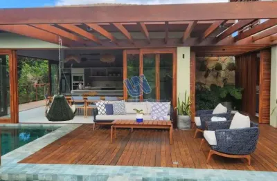 Casa duplex em condominio com 6 suítes sendo 1 suíte master com 550m2 em praia do forte