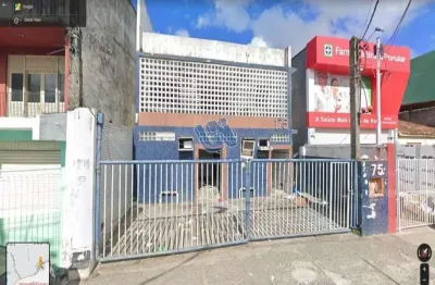 Imóvel comercial com 369,03 m2 no iapi frente de rua.