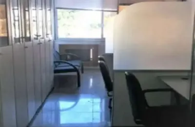 Sala comercial para alugar no caminho das árvores 84m2
