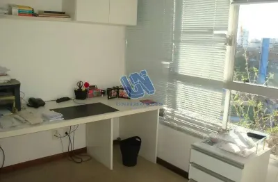 Sala comercial semi-mobiliada com 25,83m2 para venda na federação