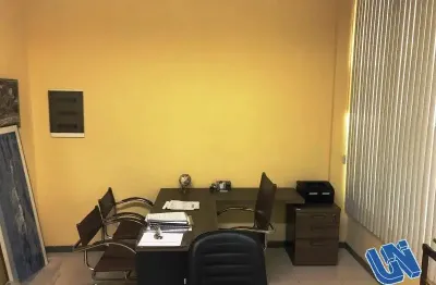 Salas comerciais para alugar no comércio com 400m2 totais