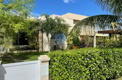 Casa em condominio 4 quartos sendo 3 suítes 200m2 em guarajuba