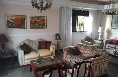 Casa para fins comerciais com 5 quartos 800m2 na pituba