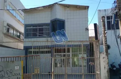 Casa com 3 quartos à venda na Rua Professor Augusto Machado, 42, Amaralina, Salvador