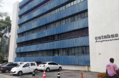 Sala comercial para alugar no caminho das árvores com 350m2