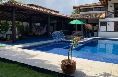 Casa em condominio fechado em praia do forte, 5 suites, a 10 min da praia e 5 min da vila.