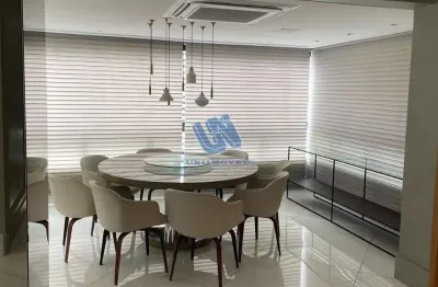 Apartamento finamente decorado e mobiliado com  4 suítes com 300,00m² no horto florestal
