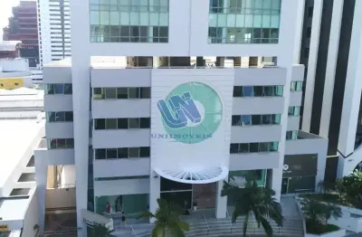 Loja comercial com 177,00m2 frente de rua no caminho das árvores