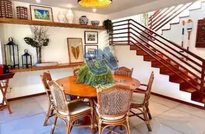 Casa duplex em condomínio 5 suítes 630,00m2 em piscinas naturais ii - praia do forte