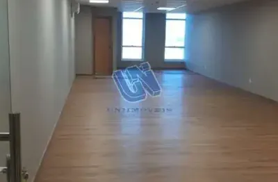 Sala comercial para locação com área de 385,00 m2 no suarez trade no caminho das arvores