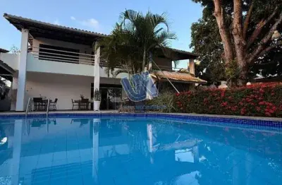 Casa com 5 suítes 600m2 de área construída no itaigara