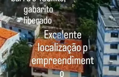 Terreno com 480m2 na barra com gabarito liberado para edificação