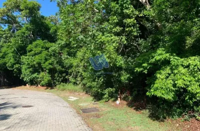 Terreno no condomínio praia bella com área 700m2  plano em praia do forte.