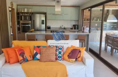 Casa em condominio 3 suiítes com piscina privativa com 295,06m2 em Imbassai