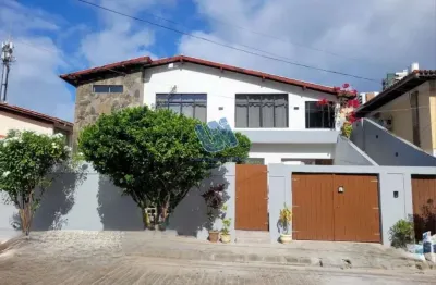 Casa com 4 quartos para alugar na Rua Guerra Junqueiro, Pituba, Salvador