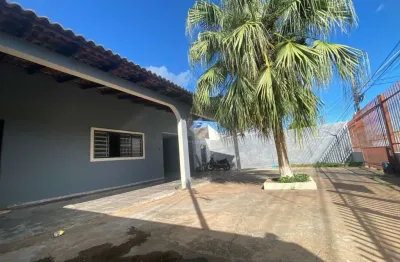 Casa com 3 quartos à venda na portugal, 419, jardim tropical, cuiabá por r$ 750.000