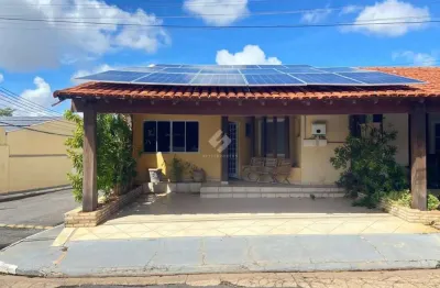 Casa em condomínio fechado com 2 quartos à venda na joão eugênio gonçalves pinheiro, 300, areão, cuiabá por r$ 450.000